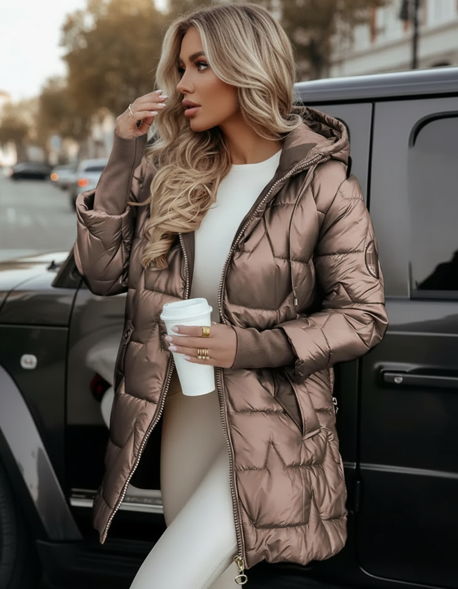 Velmora | Glänzende Steppjacke mit Kapuze & Eleganter Passform