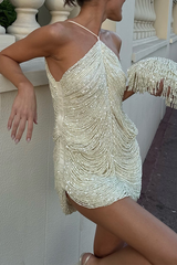 Glamouröses Halterneck-Minikleid mit Perlendetails – seitliche Ansicht
