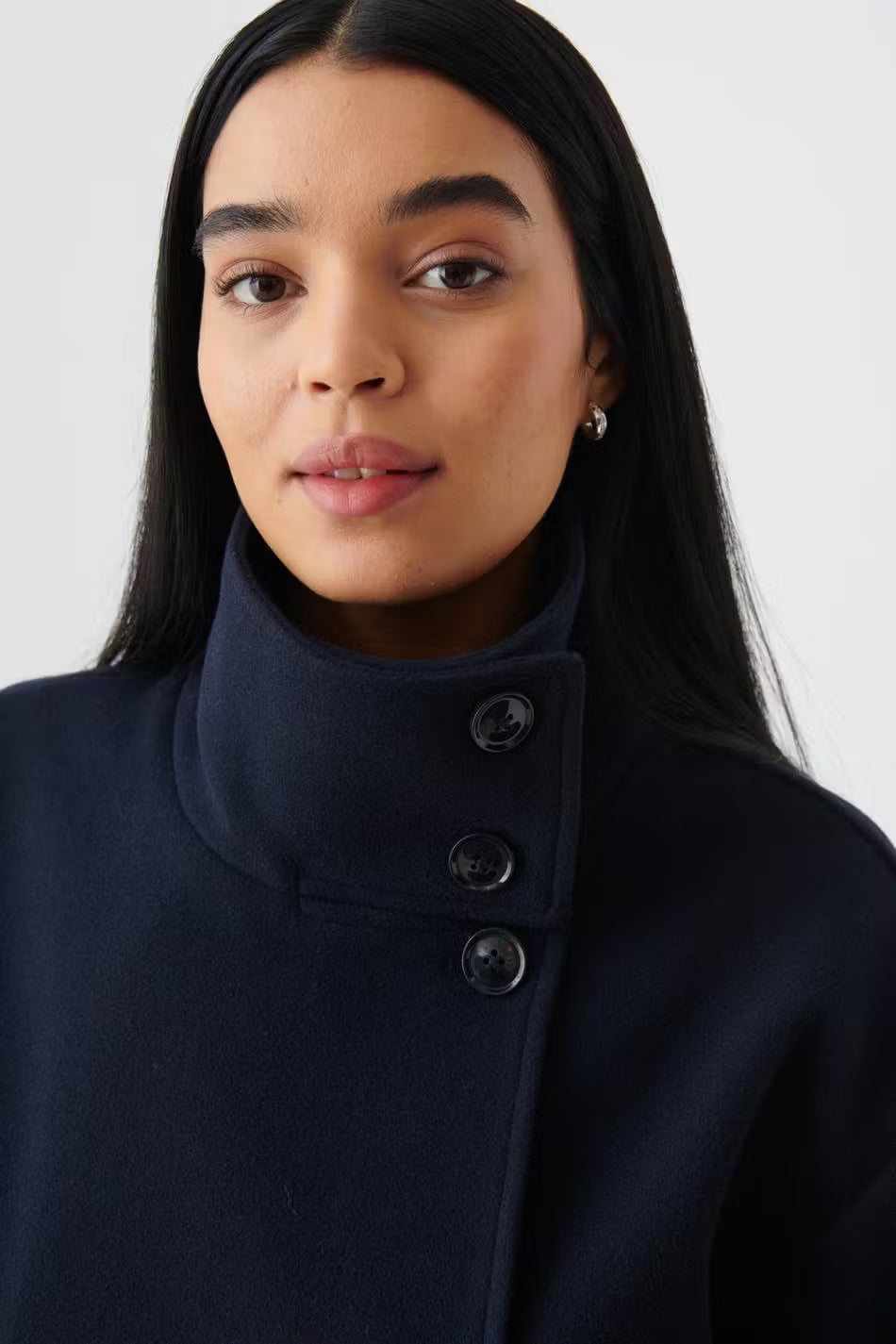 Kurze Damenjacke herbst navy elegant
