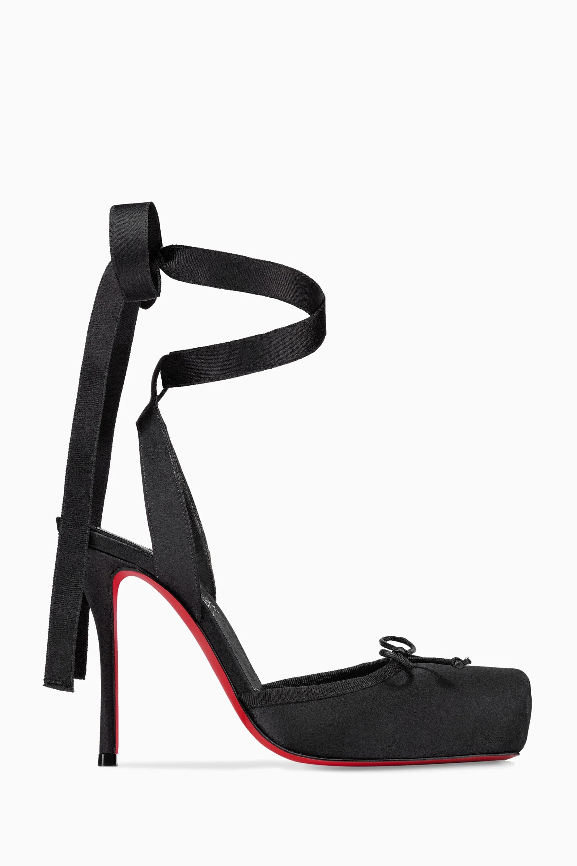 Seraphine Ballet Heels in Schwarz Satin – luxuriöse Pumps mit Knöchelbändern