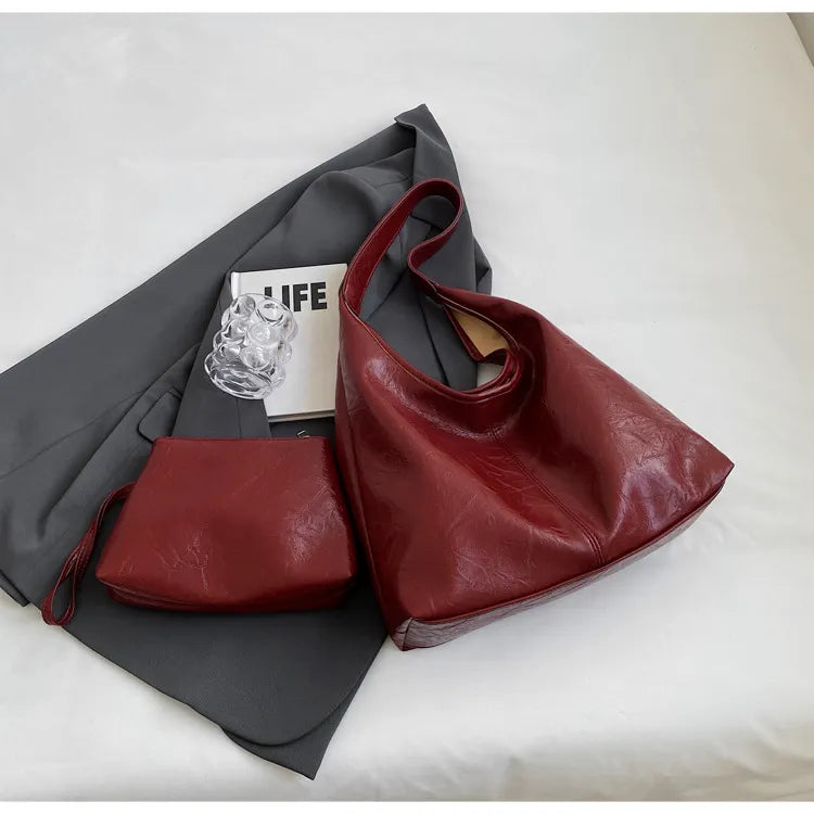 Gehele Aurelia Schoudertas Set, getoond met beide items – ideaal voor een stijlvolle en georganiseerde look.