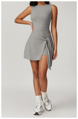 Nova Mini Kleid in Grau – Damen Kleid für Freizeit & Fitness