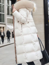 Snow Embrace Winterjacke in Weiß mit Kunstpelzkragen – Damenmode Winter