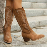 braune hohe Western Boots mit Blockabsatz und Stickerei