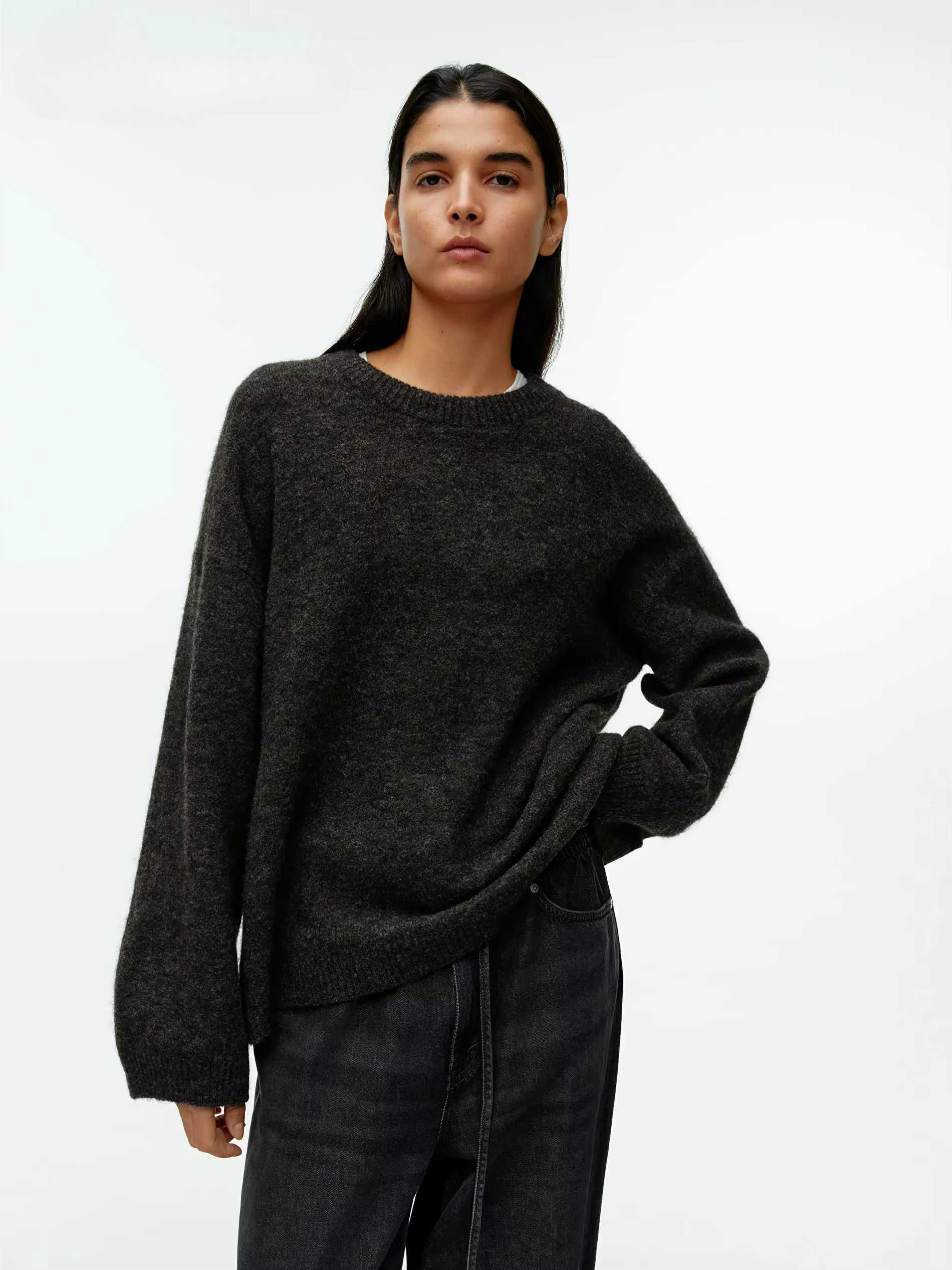 PureEase Sweater Damen schwarz minimal chic
