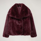 Bordeauxroter Fake Fur Mantel Damen Vorderansicht
