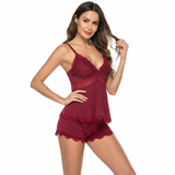 sexy pyjama set mit spitze und shorts in bordeaux