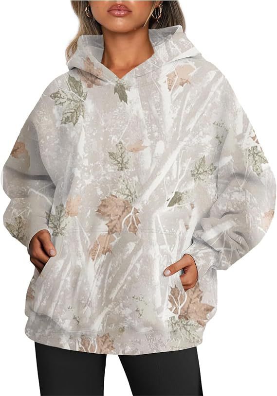 Weiße Camouflage Hoodie mit Blumenmuster Vorderansicht
