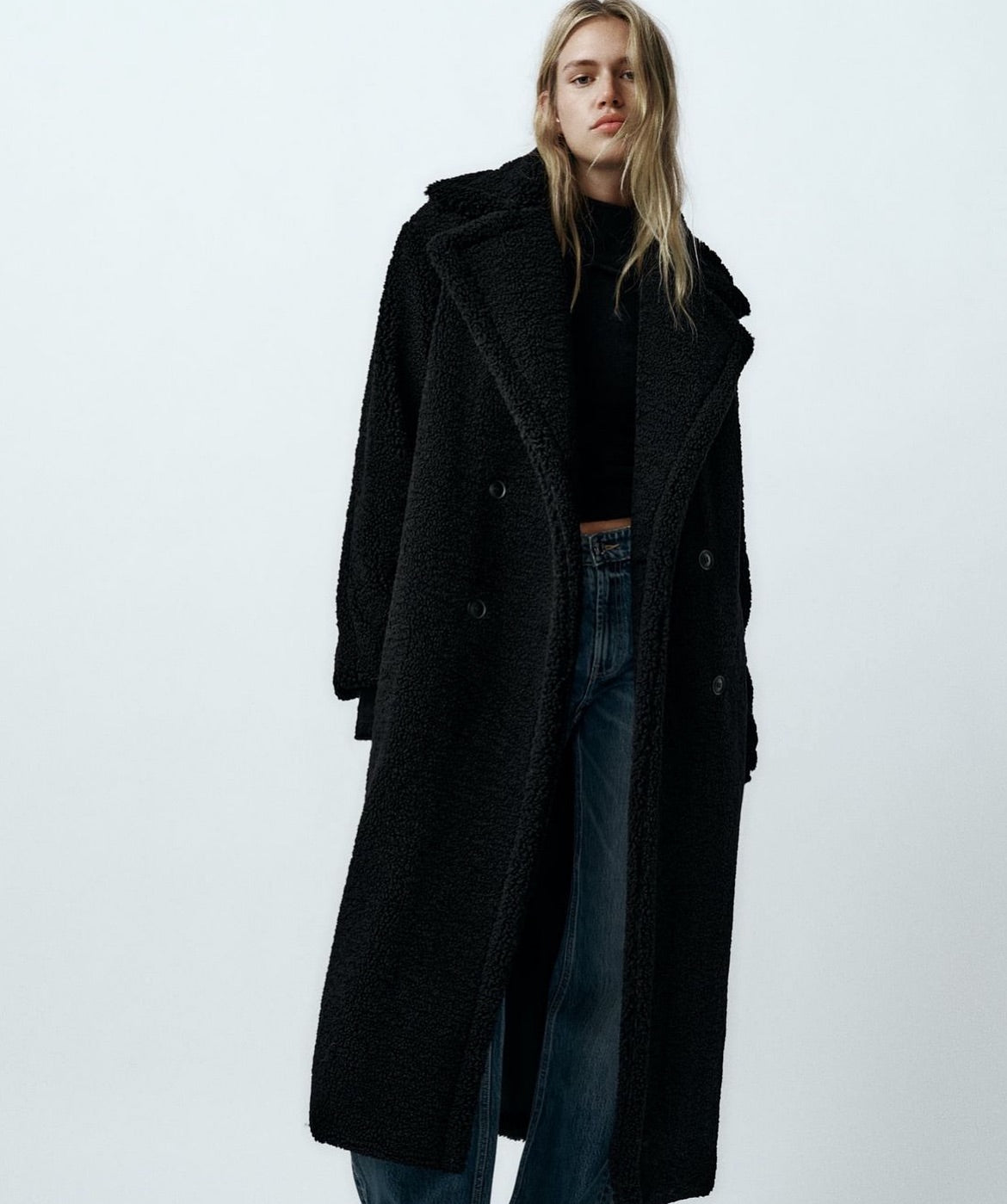 Luxe Cozy Chic Teddy een zachte faux fur jas met teddy-textuur en een chique uitstraling.