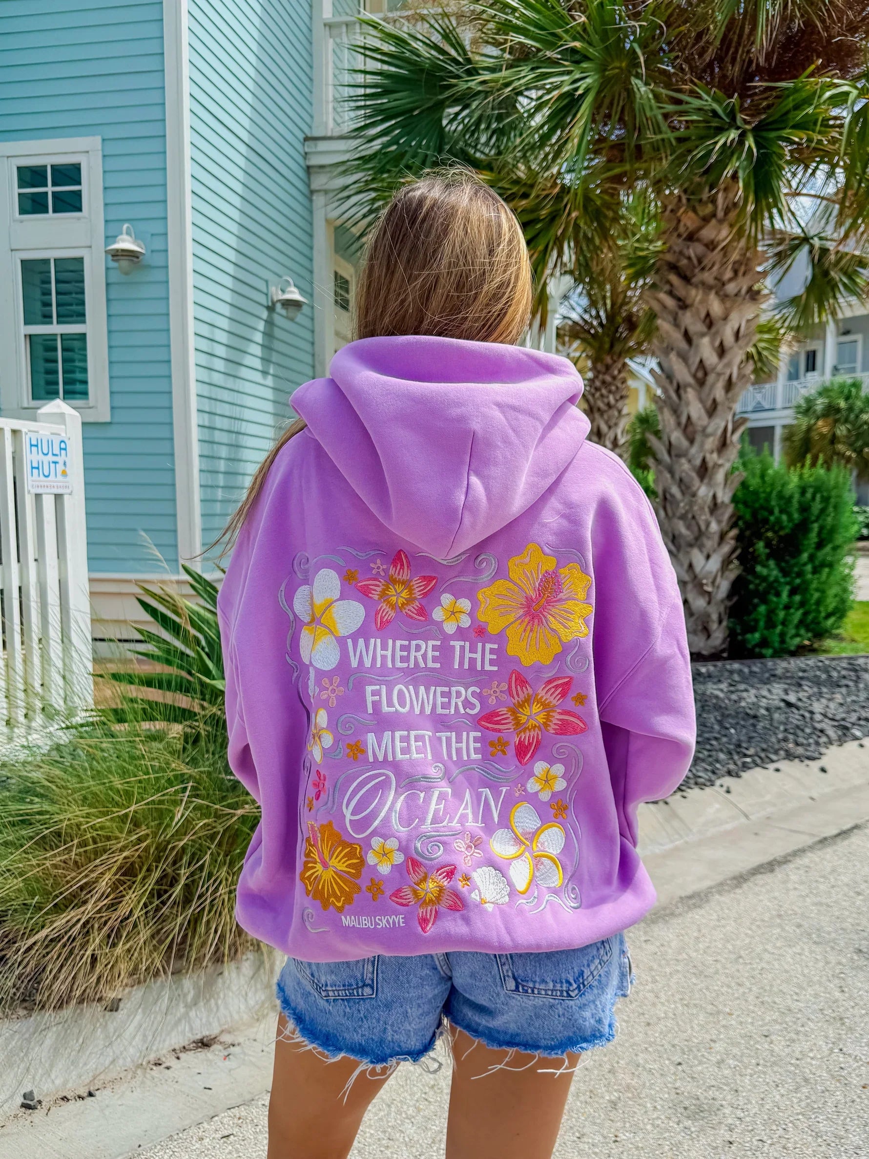 Florina Coast | Bestickter Hoodie - Where the Flowers meet the Ocean -