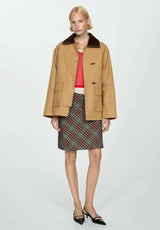 camel workwear damenjacke mit cordkragen und toggle verschluss freigestellt