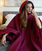 Eden Hoodie Blanket in Bordeauxrot für Sofa & Relax
