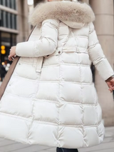 Snow Embrace Winterjacke in Weiß mit Kunstpelzkragen – Damenmode Winter