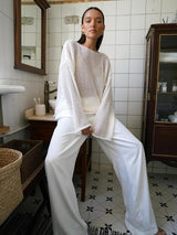 Elayne Knit Oversize-Pullover in Weiß, vorne getragen
