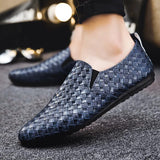 Gevlochten leren loafers met slip-on ontwerp en ventilatie

