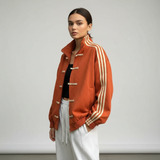 Yúmei Track Jacket Damen Retro-Sportjacke Rostbraun mit Knopfdetails mit Schlaufen