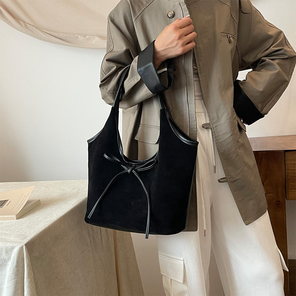 Bella Charm Bag in zwart vegan suède en leer met strikdetail