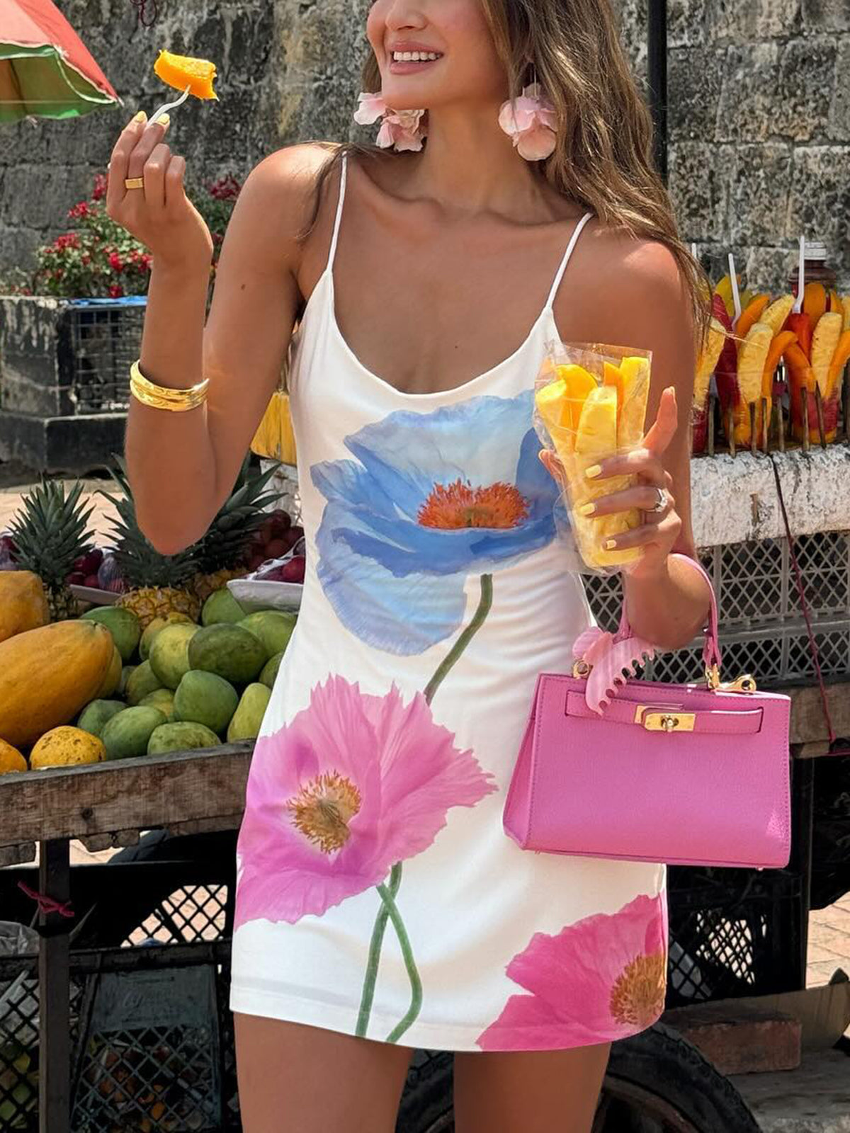 Backless floral dress met laag uitgesneden decolleté
