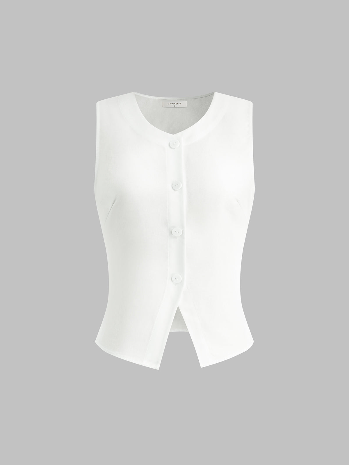 achterkant van korte mouwloze top gecombineerd met high-waisted jeans

