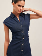 casual elegante denimjurk met diepe V-hals
