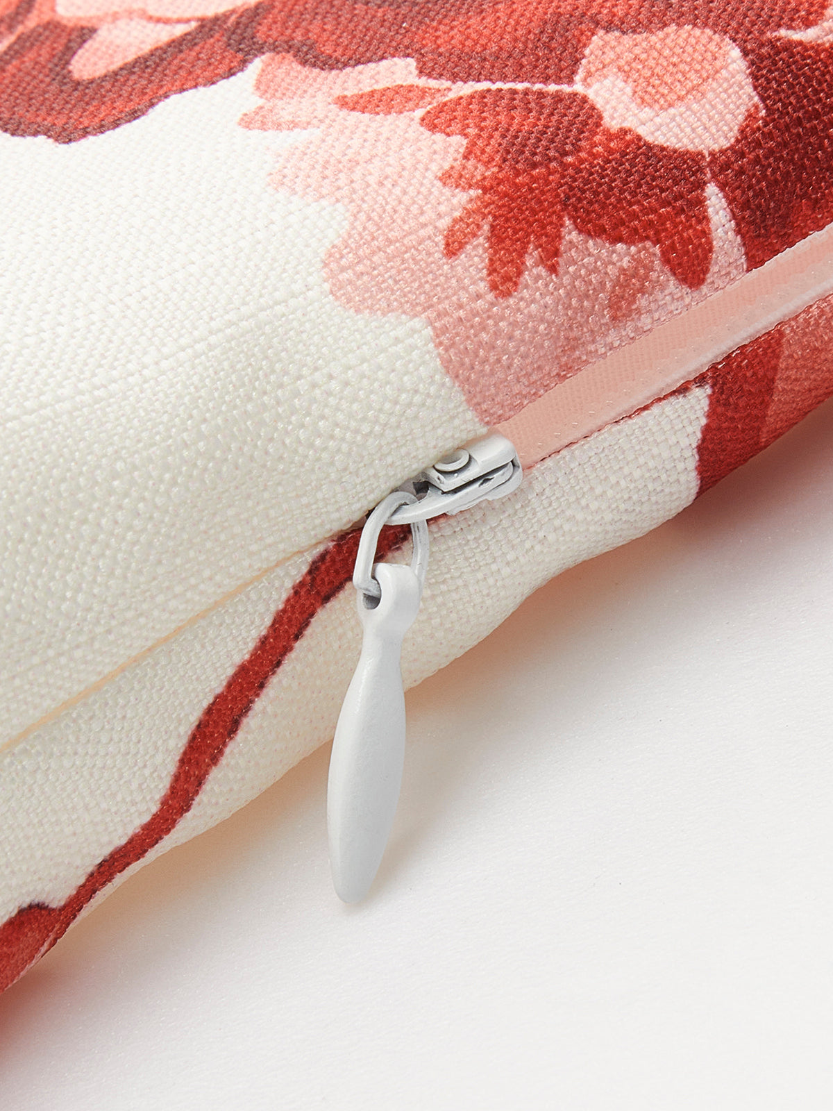 Isadora jurk rugloos ontwerp
