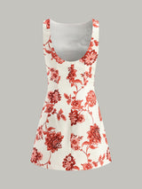 vrouwelijke jurk met bloemenprint
