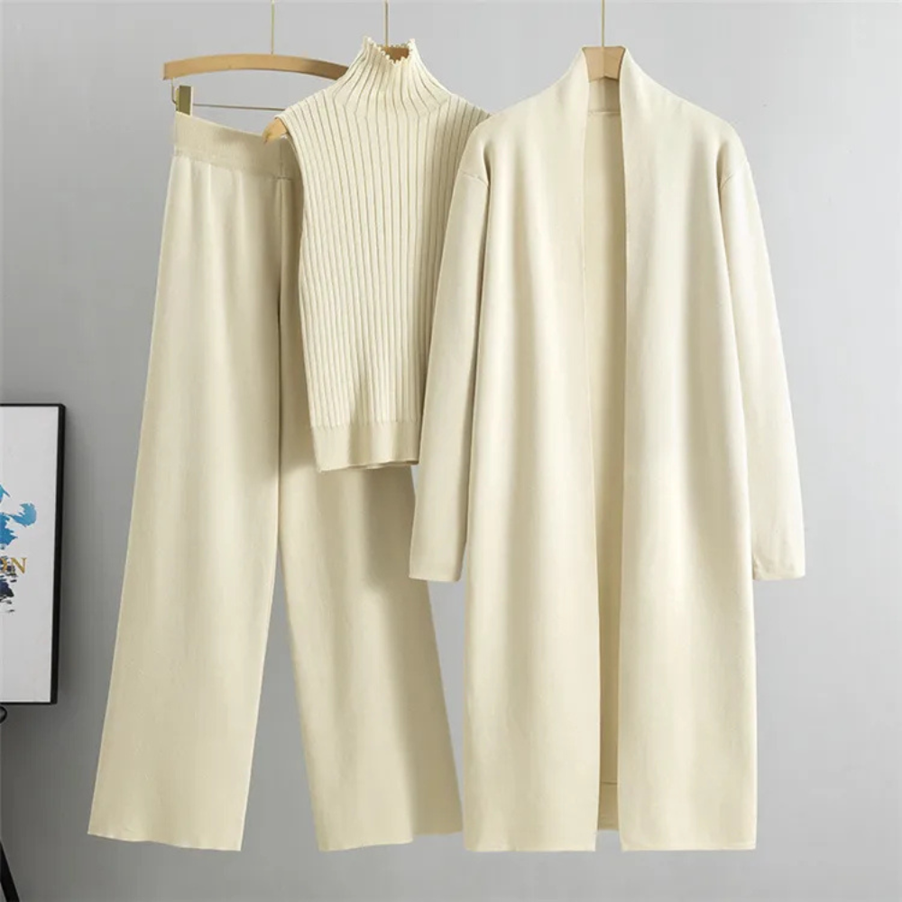 klassieke dames outfit met jas
