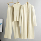 klassieke dames outfit met jas

