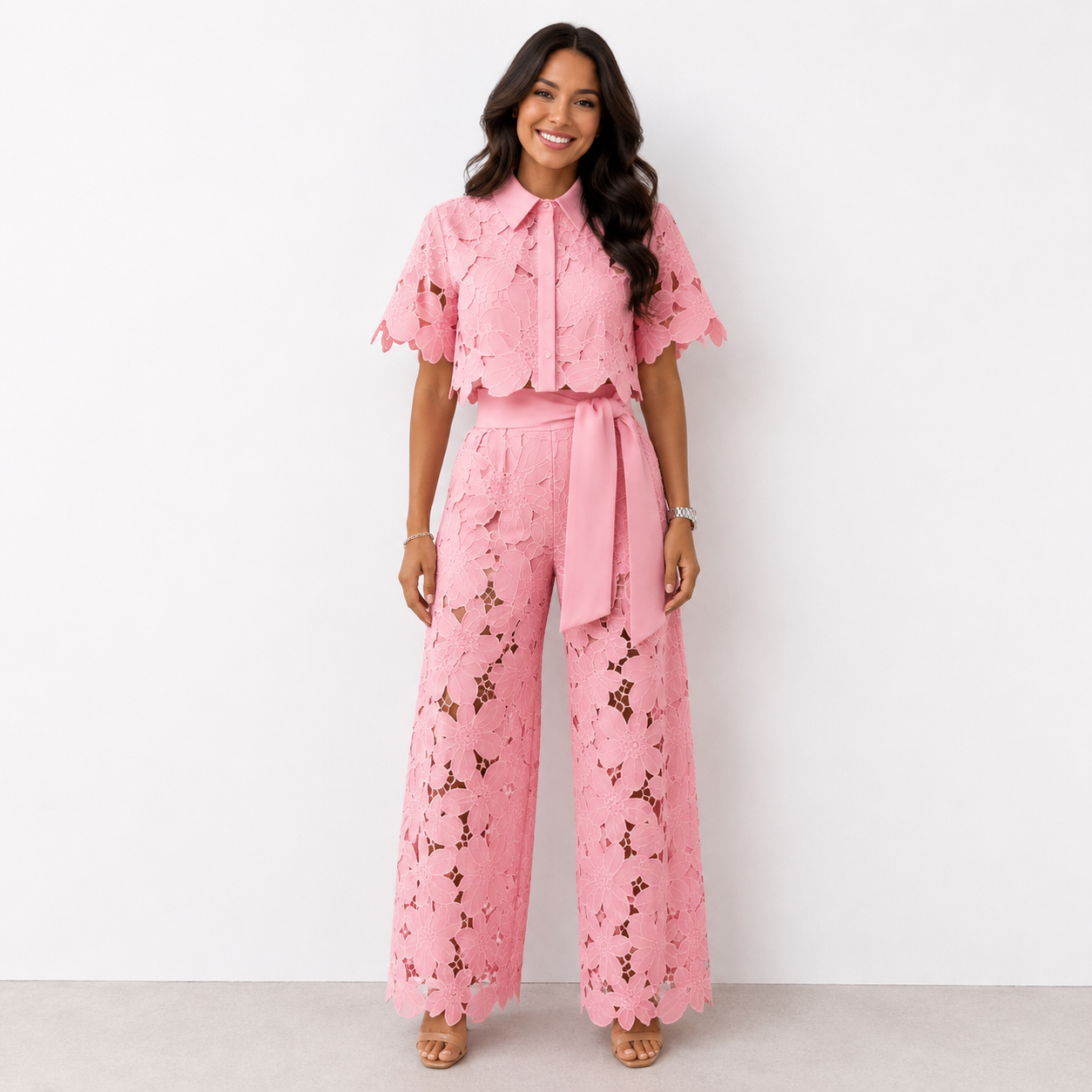 2-teiliges Set Damen Rosa mit Blumen-Lochstickerei – Pavryna von Talaine, Vorderansicht