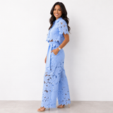 2-teiliges Set Damen Hellblau mit Blumen-Lochstickerei – Pavryna von Talaine, Vorderansicht