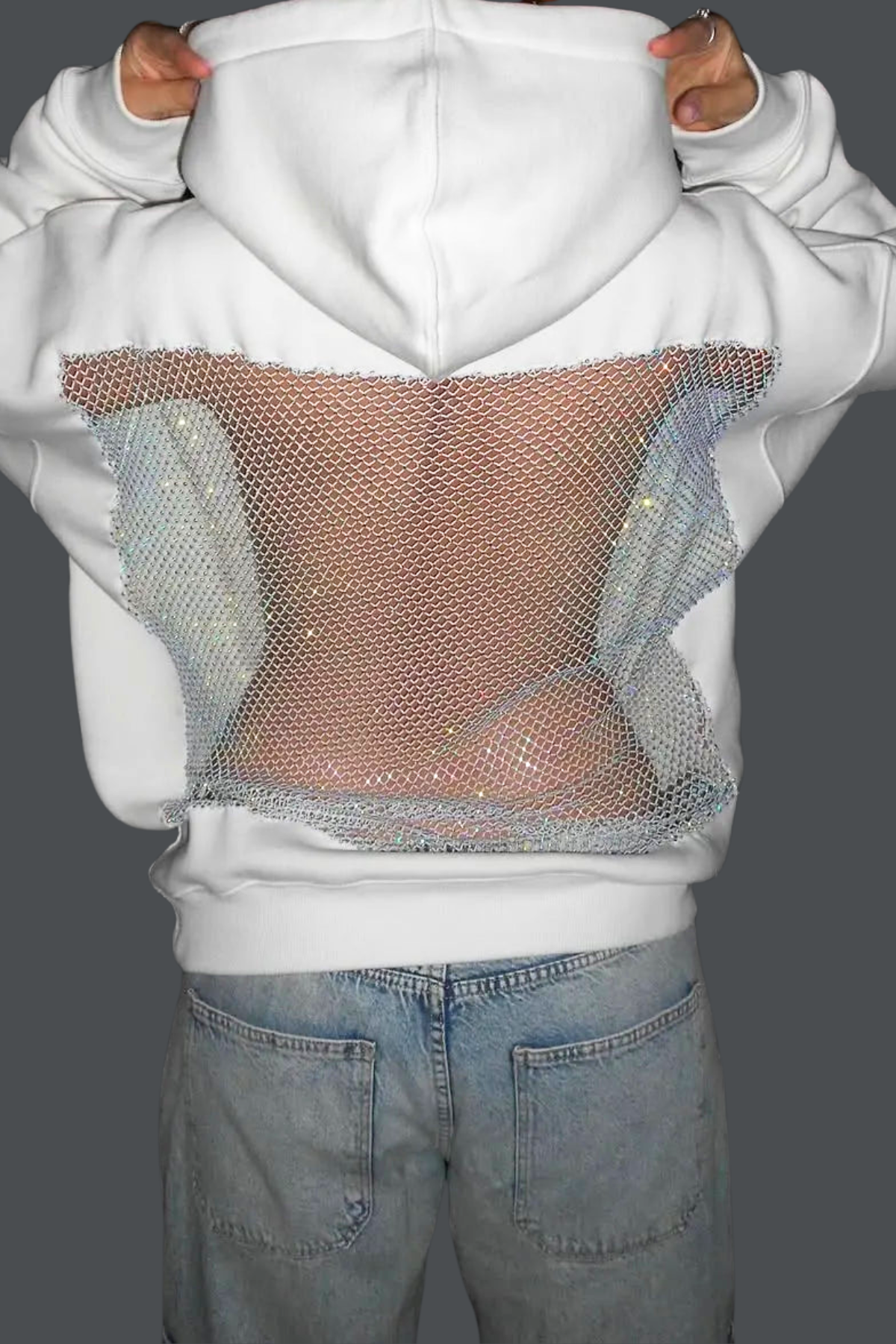 Weißer Glitter Mesh Hoodie Zamira Rückansicht mit glitzerndem Mesh-Detail