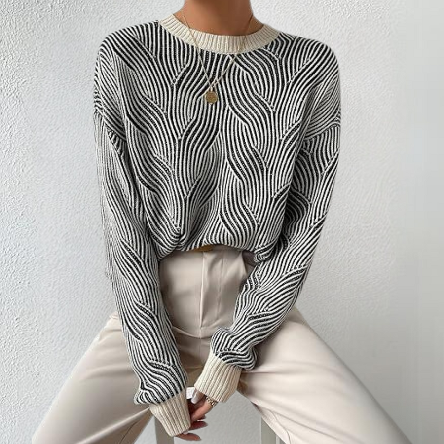 Arianna | Fashionable Sweater with Wavy Pattern