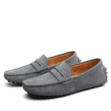 grijze suède loafers heren met Italiaans design
