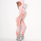 Norvica Seamless Set in Rosa, Seitenansicht im Studio
