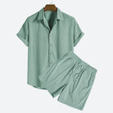 lichte corduroy outfit voor mannen zomer 2025
