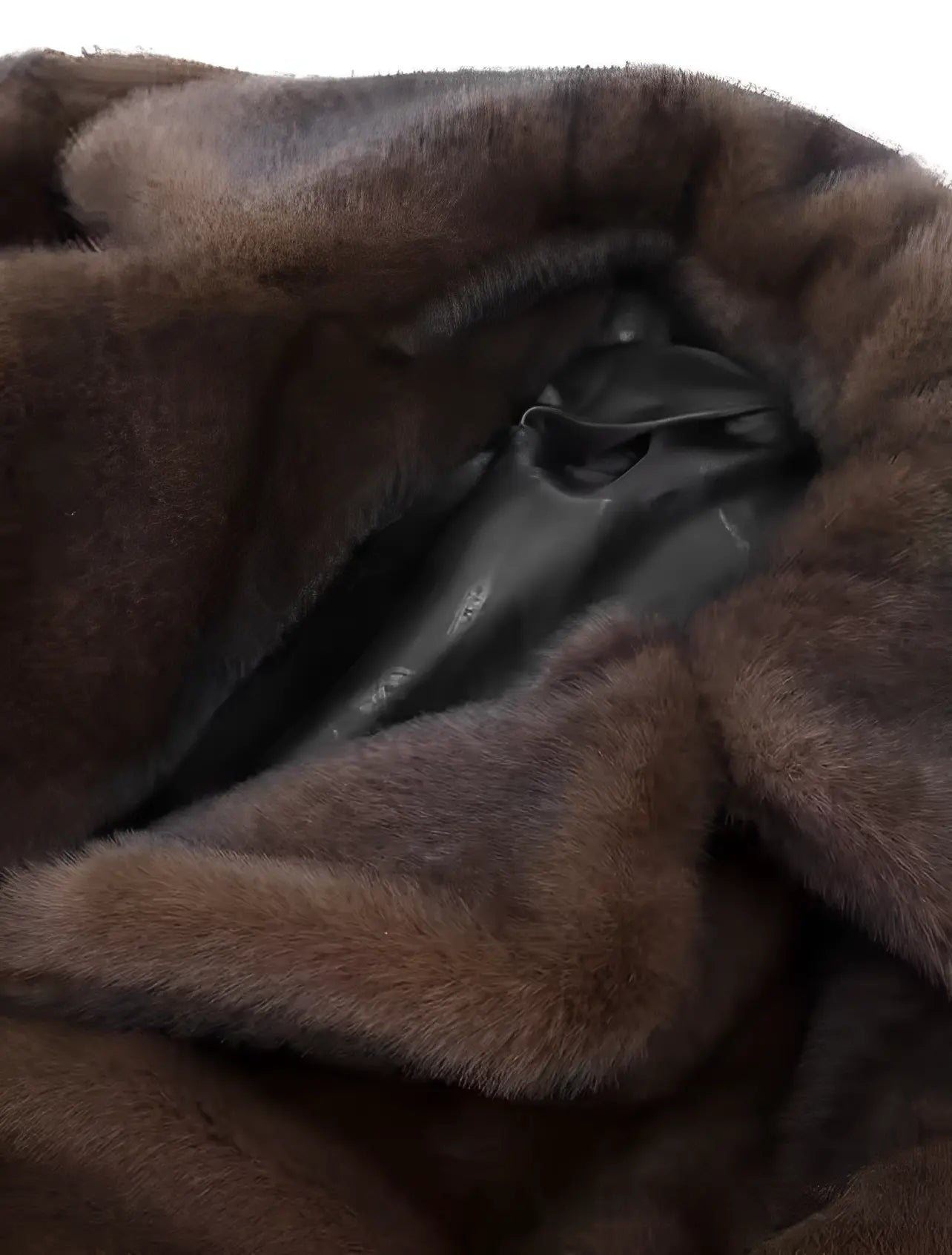 Melania | Eleganter Damen Kunstpelzmantel mit Weichem Innenfutter & Figurbetonter Passform