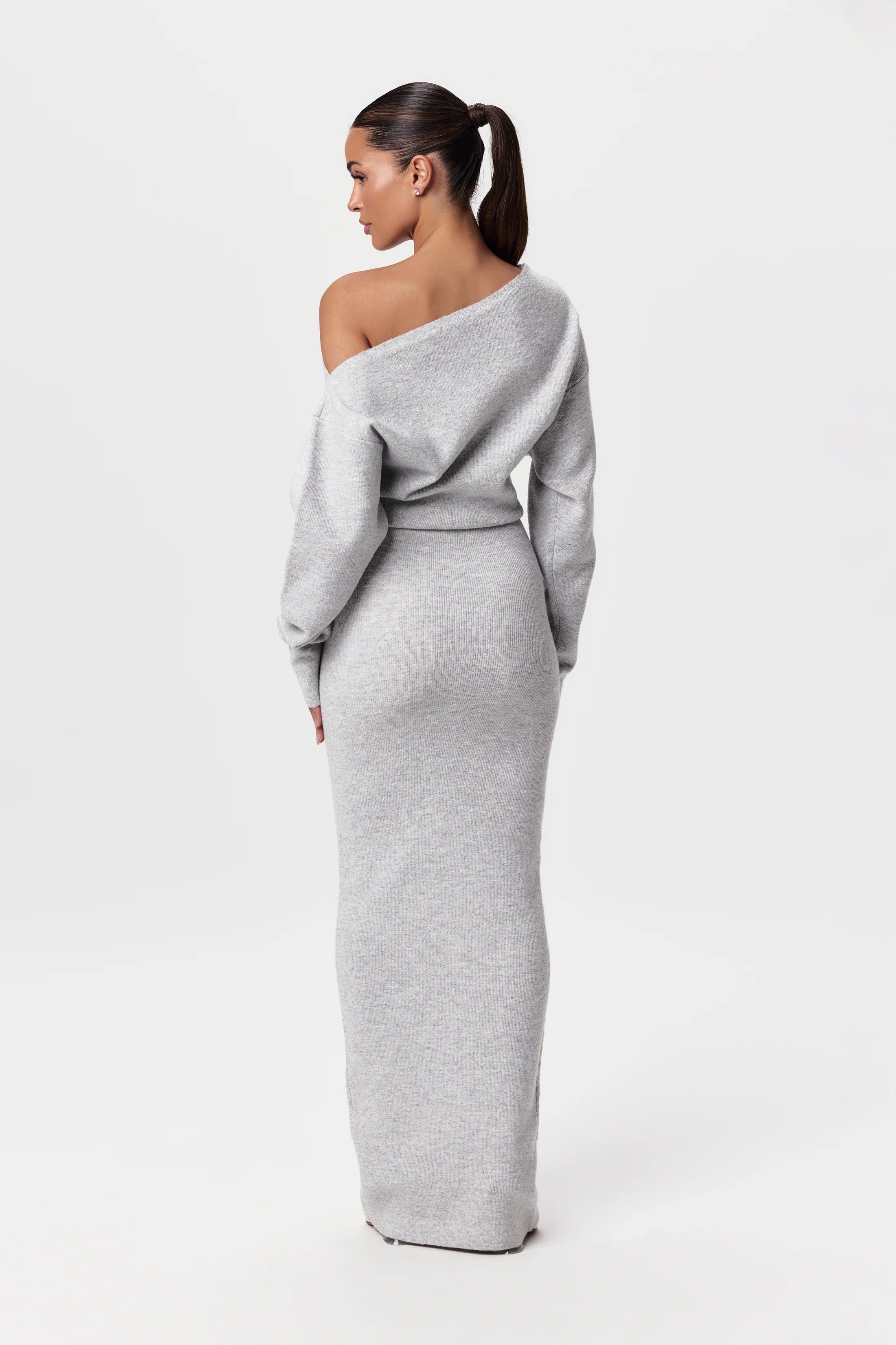 Amara Off-Shoulder Knit Maxi Dress elegante pasvorm
