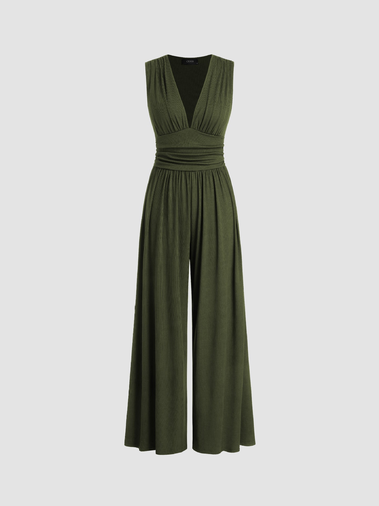Elvara Jumpsuit in Olivgrün – Flatlay-Ansicht mit V-Ausschnitt und Taillenraffung