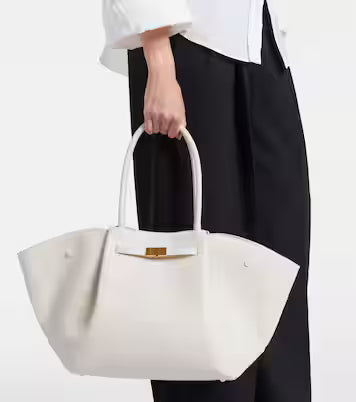Weiße Tote Bag mit eleganten Henkeln