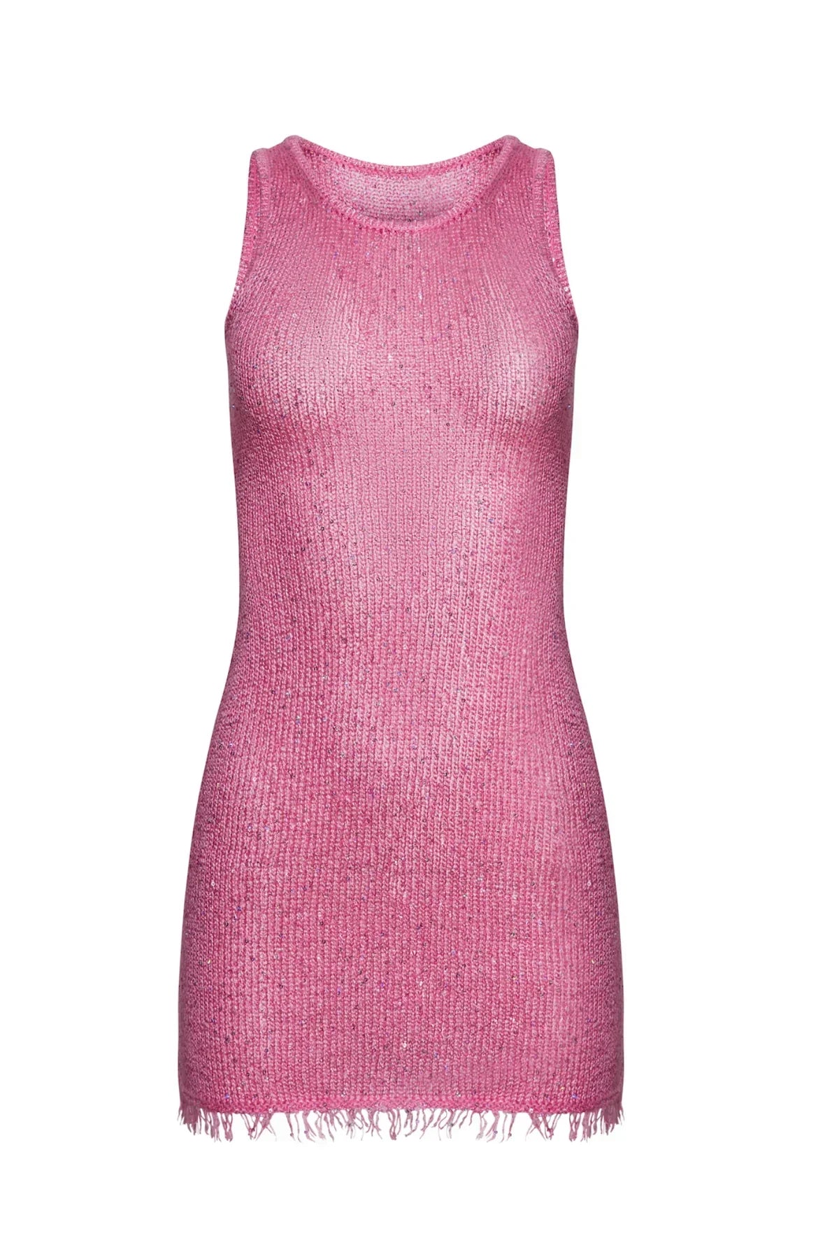 vrouw in sprankelende roze mini-jurk
