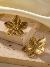 Detailansicht strukturierte Blütenblätter gold
