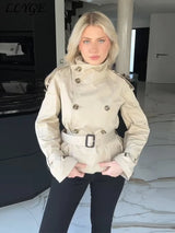 Damen Trenchcoat cropped Länge beige chic
