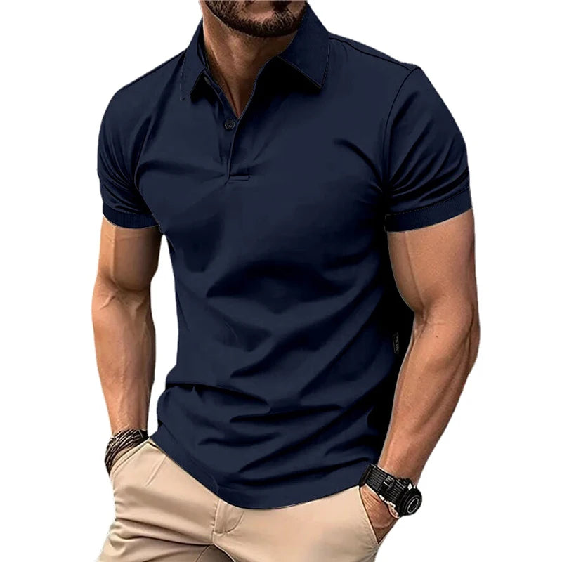 marineblauw poloshirt met korte mouw
