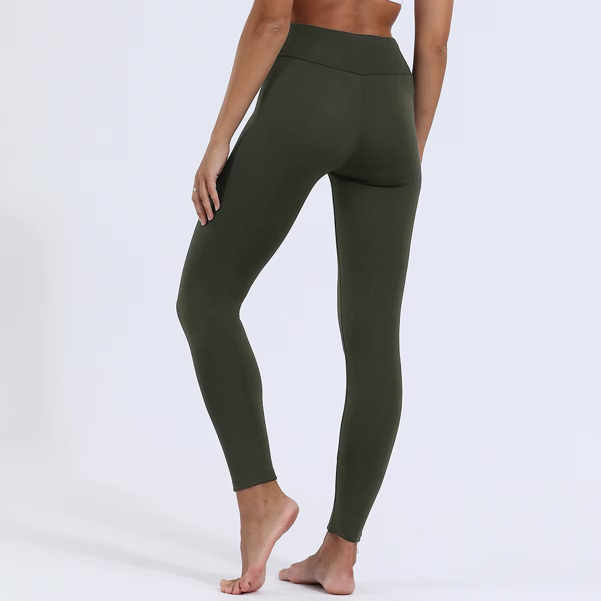 Armeegrüne Winterleggings Damen – Bequeme Thermo-Leggings für kalte Tage