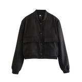 Bomber Jacket in zwart – dames tussenjas met grote zakken en een cropped fit, ideaal voor dagelijks gebruik.