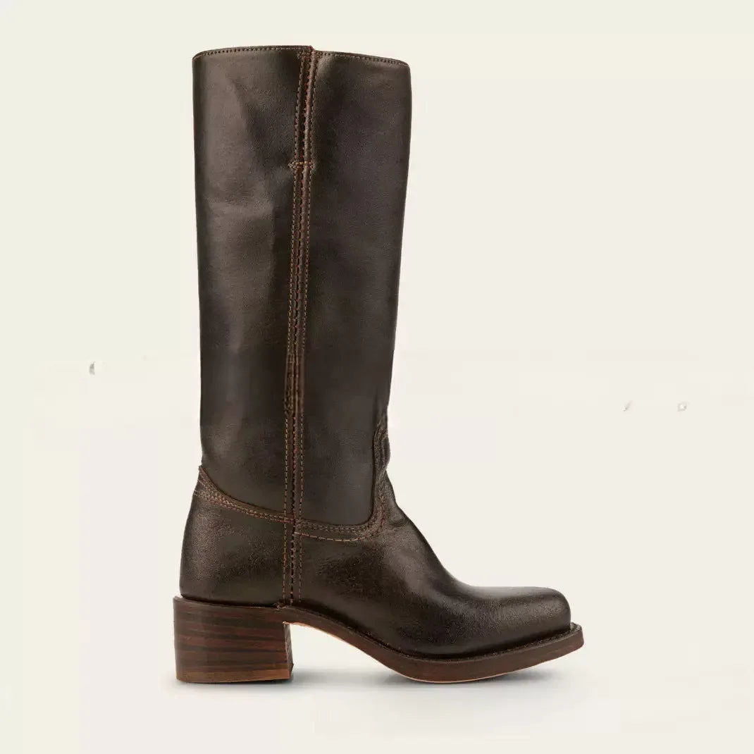 Dunkelbraune Cassidy Western Boots von Talaine in Nahaufnahme