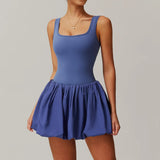 CourtGlow Playsuit | Sportlicher Damen Einteiler mit Rock-Look & Shorts