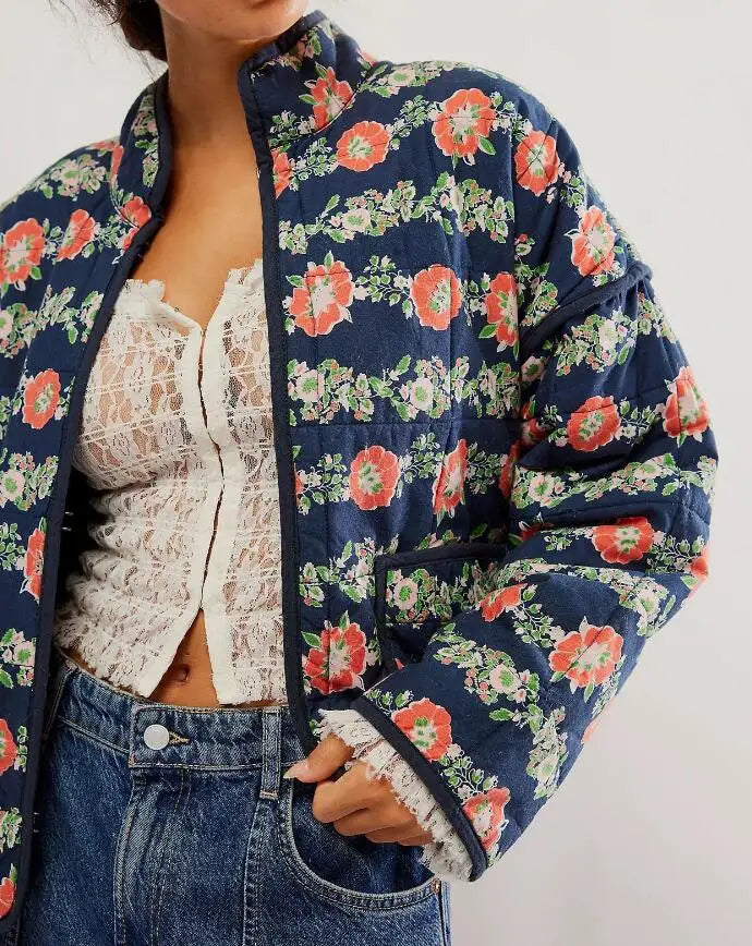 Patch & Puff Jacke blau floral oversized
