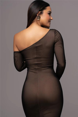 Madison | Elegantes Midi Kleid mit Asymmetrischem Ausschnitt & Figurbetonendem Schnitt