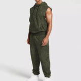 sportieve look mouwloze hoodie joggers


